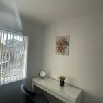 Corporate Stay - 4 Bedroom In Birmingham
